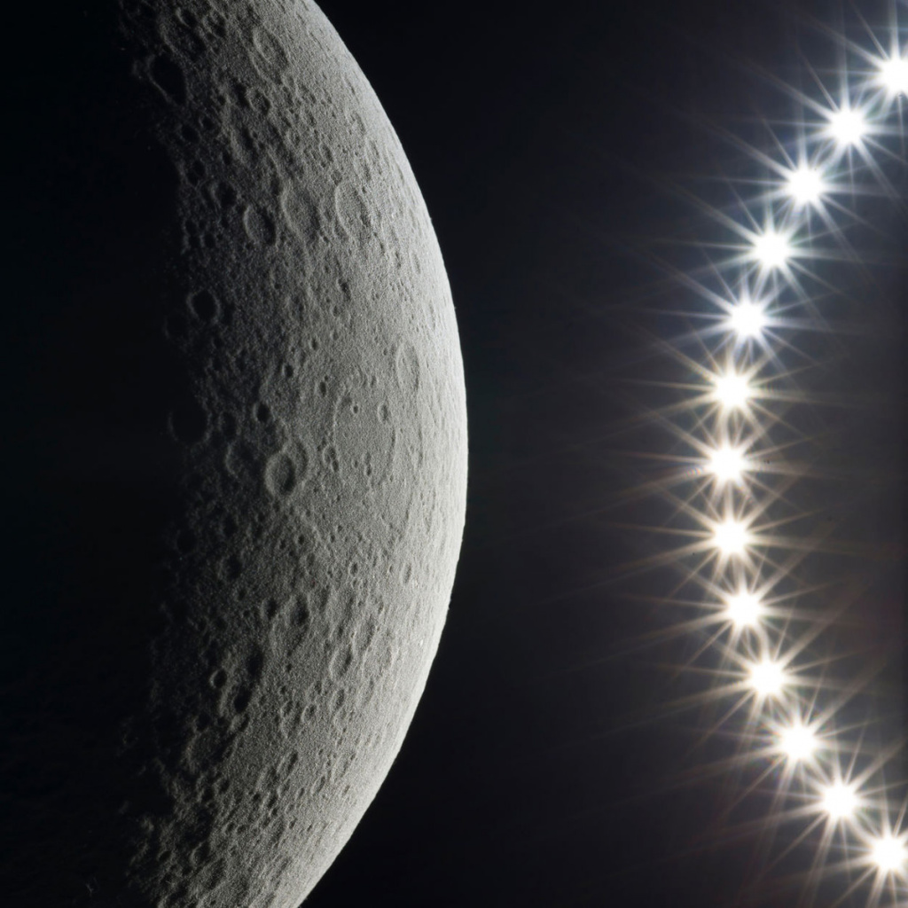 moon-lamp-120-million-scale-replica-w-illuminated-lunar-phases-3.jpg