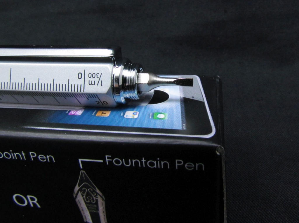 Многофункциональная ручка-уровень со стилусом