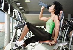 Блендер со спортивной бутылкой Oster - фото 11