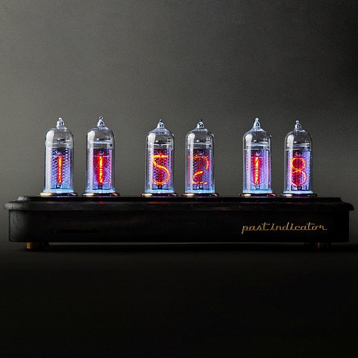 Ламповые часы из мореного дуба- фото 1