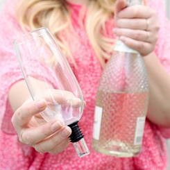 Бутылка для шампанского в форме бокала - фото 2