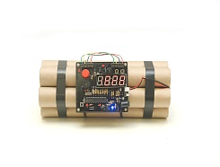 Будильник-динамит Чака Нориса - фото 7