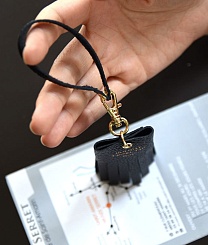 Багажная бирка с кисточкой - фото 9