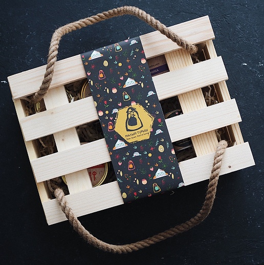 Подарочный набор косметики в ящике- фото 1